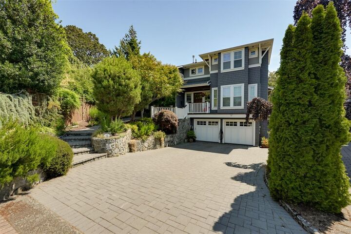 Property Photo: 12 Briar Pl BC V8S 3J5