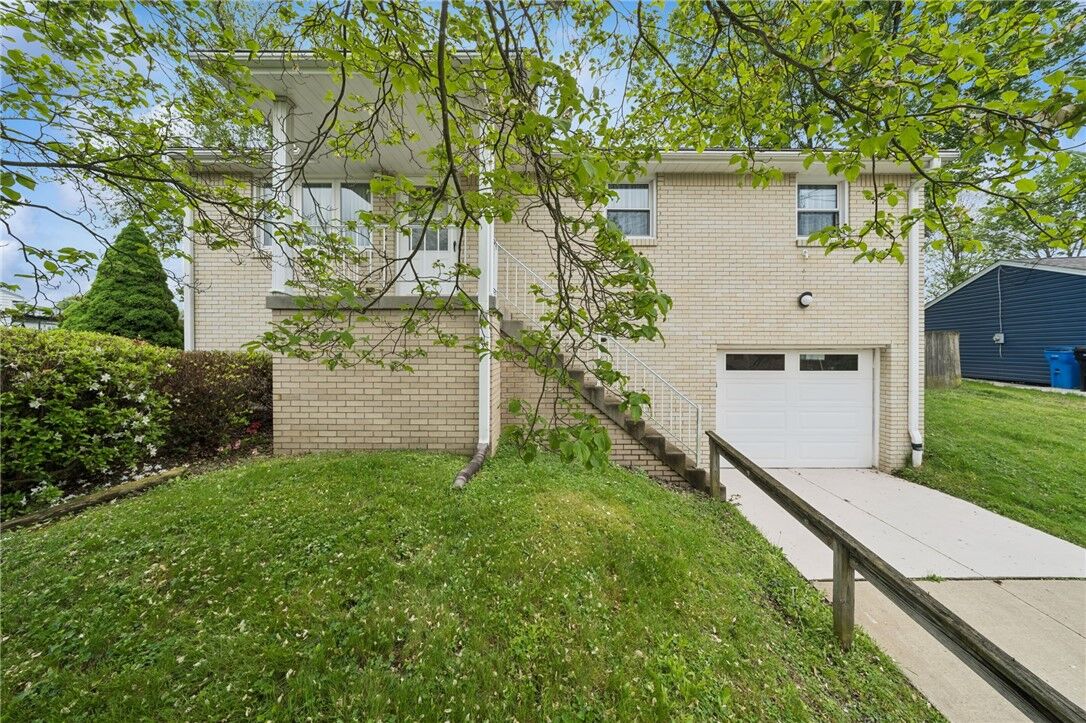 Property Photo:  10060 Vermont Street  PA 15642 