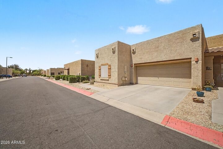 Property Photo:  1650 S Crismon Road 25  AZ 85209 