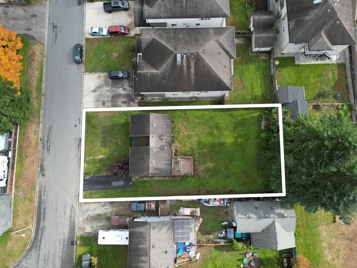 Property Photo: 32174 Sandpiper Place BC V2V 5S1