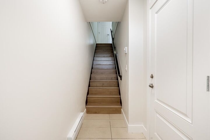 Property Photo: 30748 Cardinal Avenue 6 BC V2T 5P5