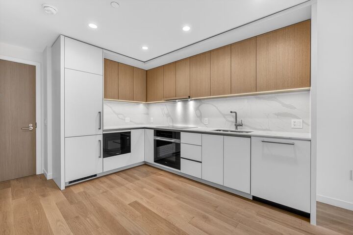 Property Photo:  3963 Uplands Way 1004  BC V7S 0B6 