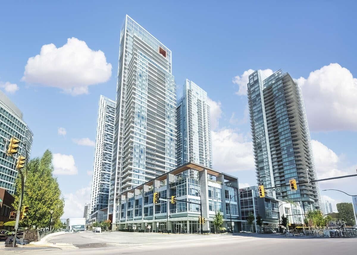Property Photo: 6080 McKay Avenue 401 BC V5H 0J4