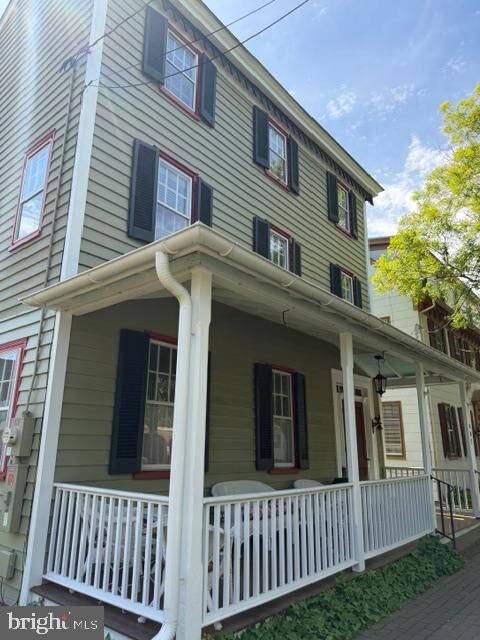 Property Photo:  407 High Street  MD 21620 