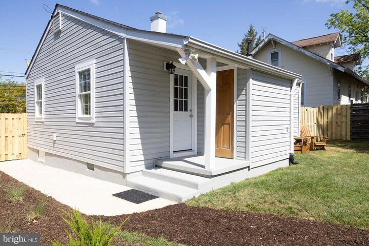 Property Photo:  1303 Bay Ridge Avenue  MD 21403 