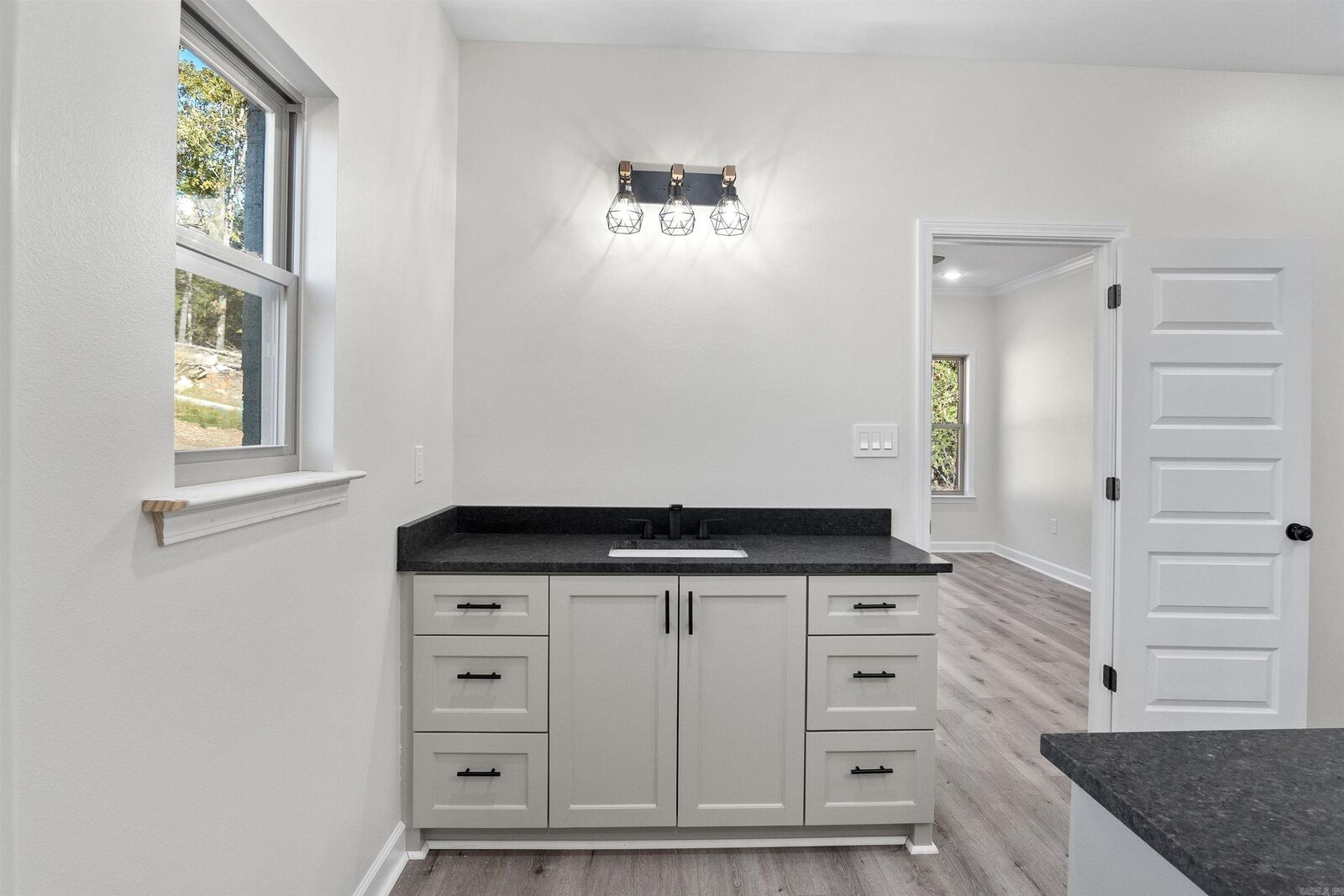 Property Photo: 506 Madeleine Circle AR 72007-0000