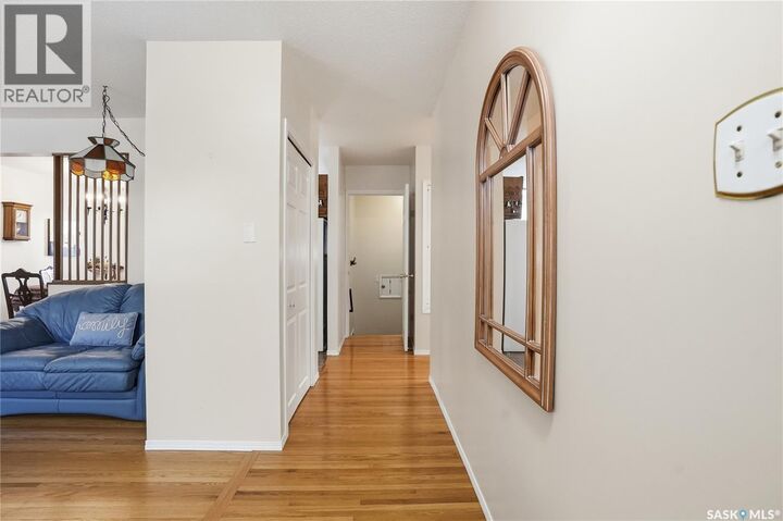 Property Photo:  4 Malta Crescent  SK S7L 3W1 