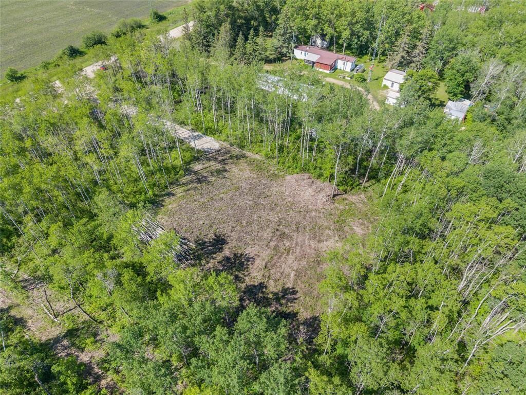 Property Photo: 40127 Rosentreter Mile 69 Road MB R0E 0C0