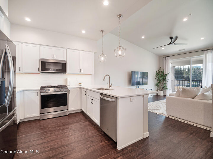 Property Photo:  1227 E Millworx Loop  ID 83854 