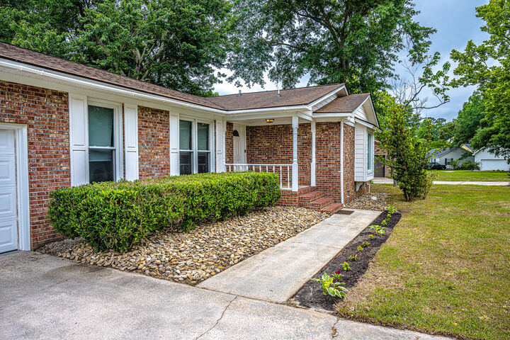 Property Photo:  125 Mellard Drive  SC 29445 