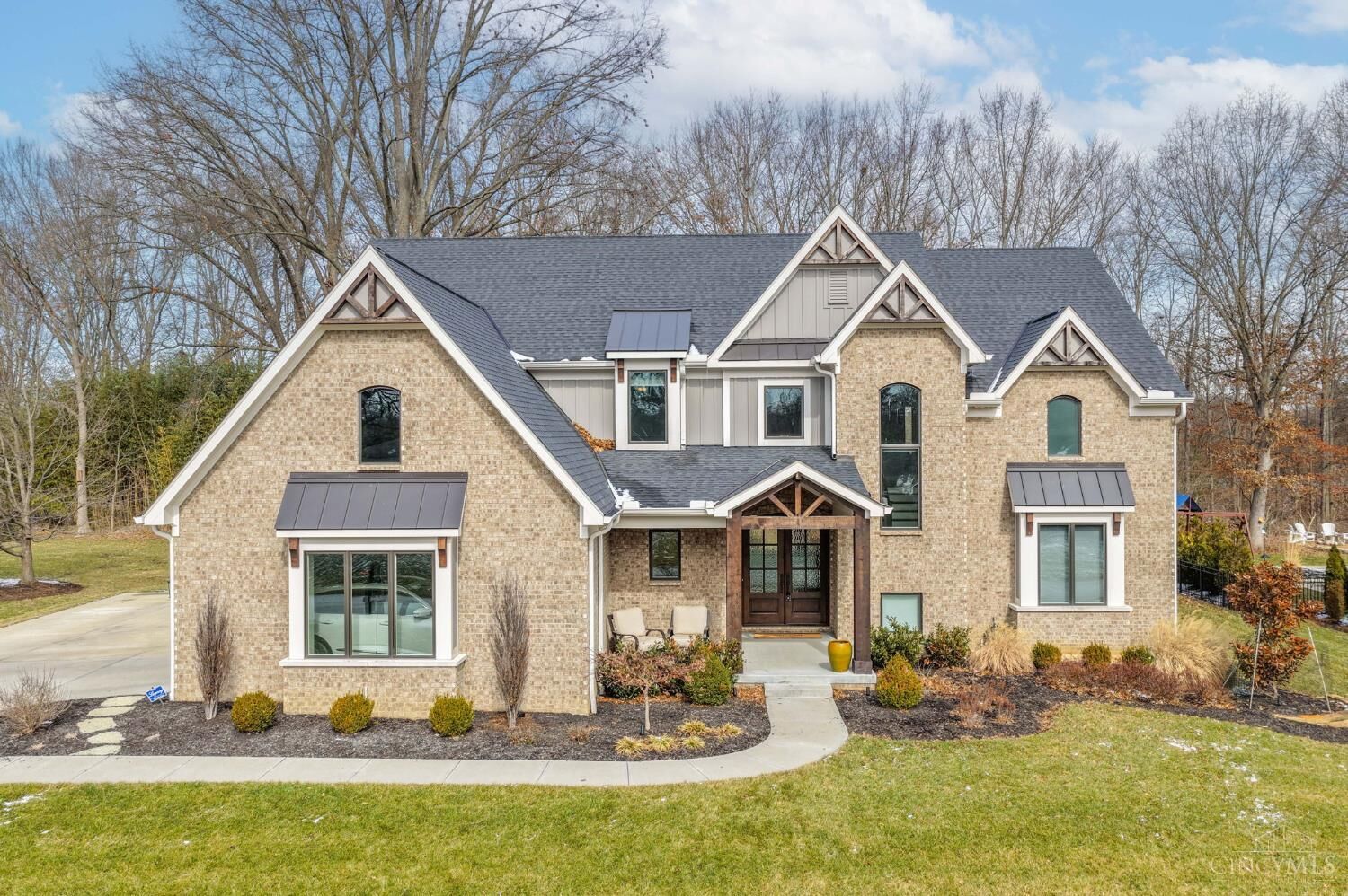 Property Photo:  