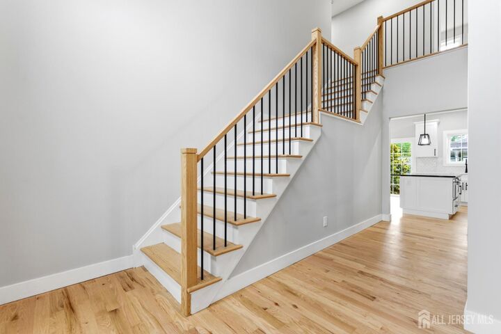 Property Photo:  1270 Barkley Place  NJ 08902 