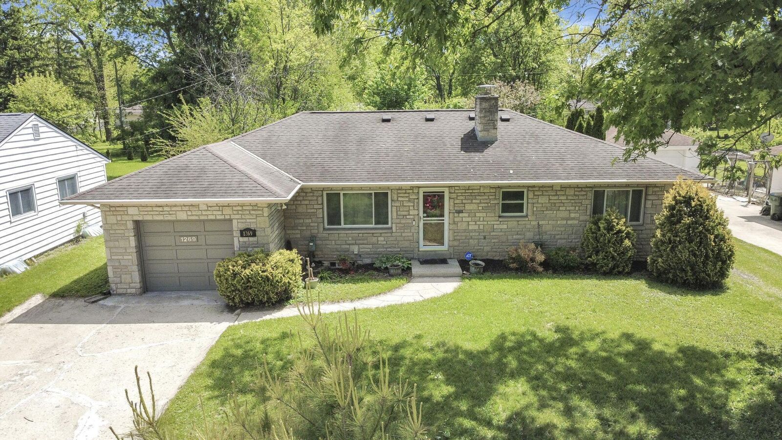 Property Photo:  1269 Norris Drive  OH 43224 