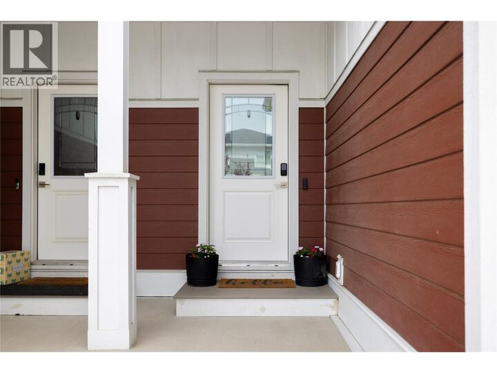 Property Photo: 1999 15 Avenue 19 BC V1T 0C6