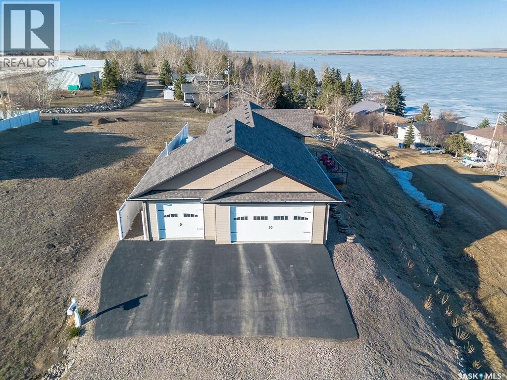 Property Photo:  1 Shortt Road  SK S7C 0A2 