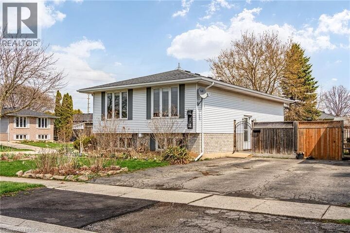 Property Photo:  1 Osijek Crescent  ON N3P 1Z3 