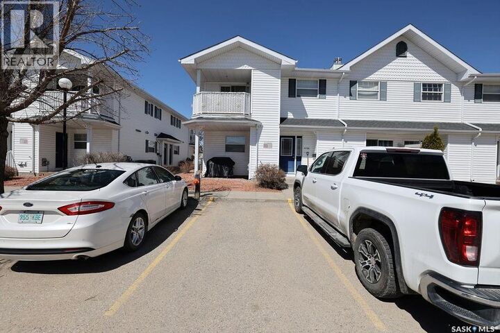 Property Photo: 4722 Marigold Drive SK S4X 4S2