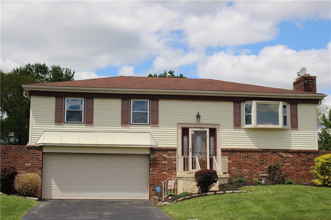 Property Photo:  7031 Union Schoolhouse Road  OH 45424 