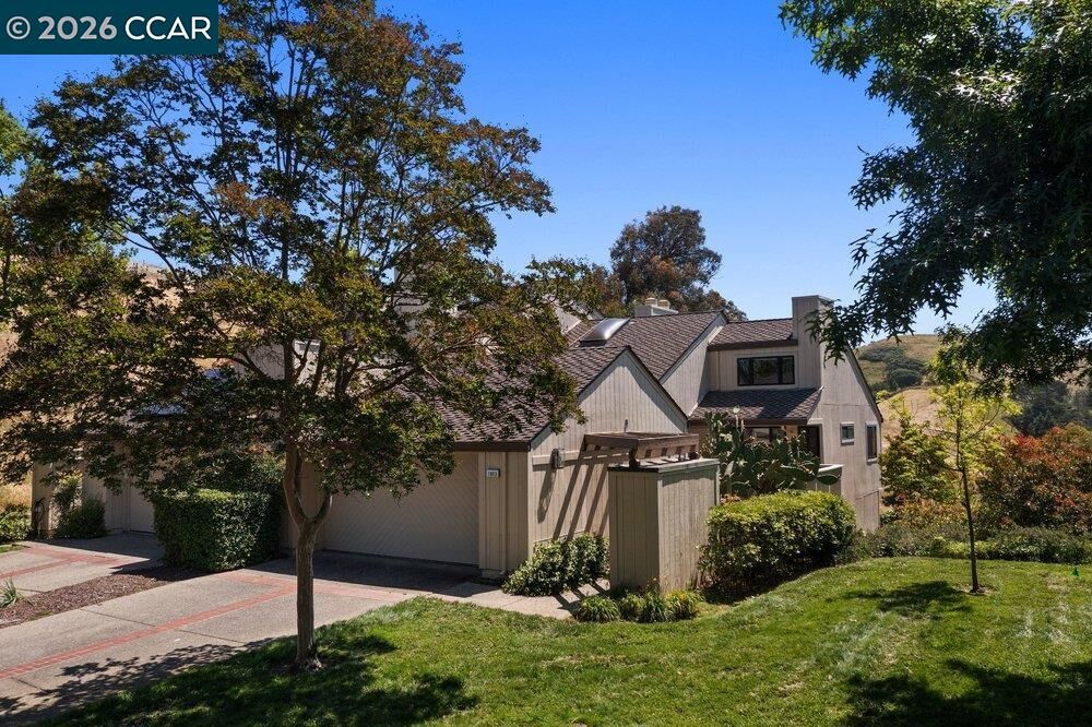 Property Photo:  1803 Lamplight Ct  CA 94597 