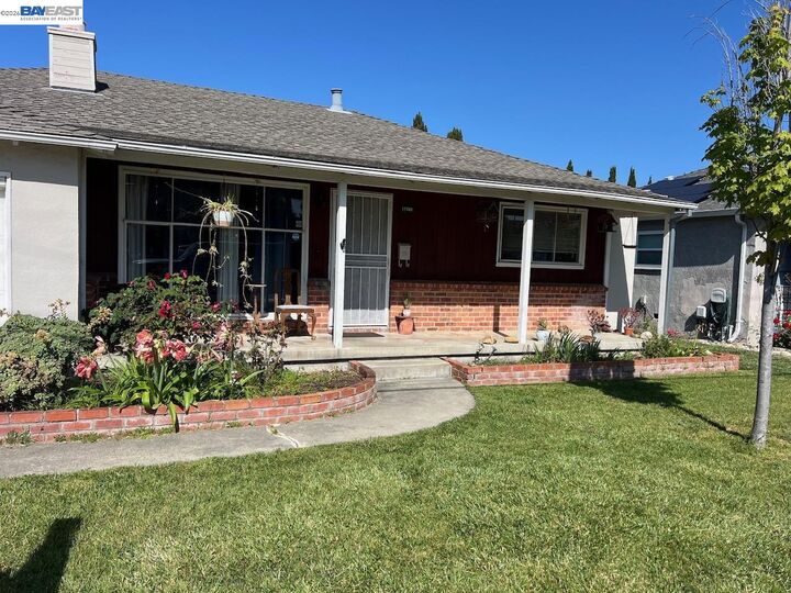 Property Photo: 17359 Via Del Rey CA 94580