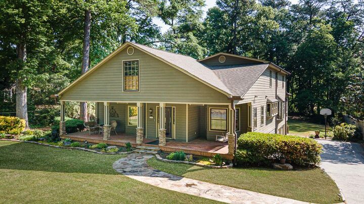 Property Photo:  2915 Ashford Road NE  GA 30319 