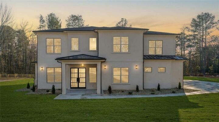 Property Photo: 210 Simonton Road SW GA 30046