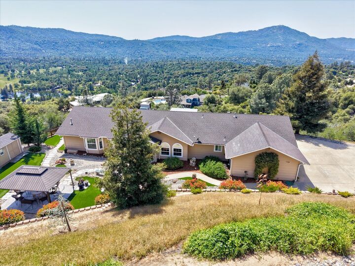 Property Photo:  39380 Suncrest Court  CA 93644 