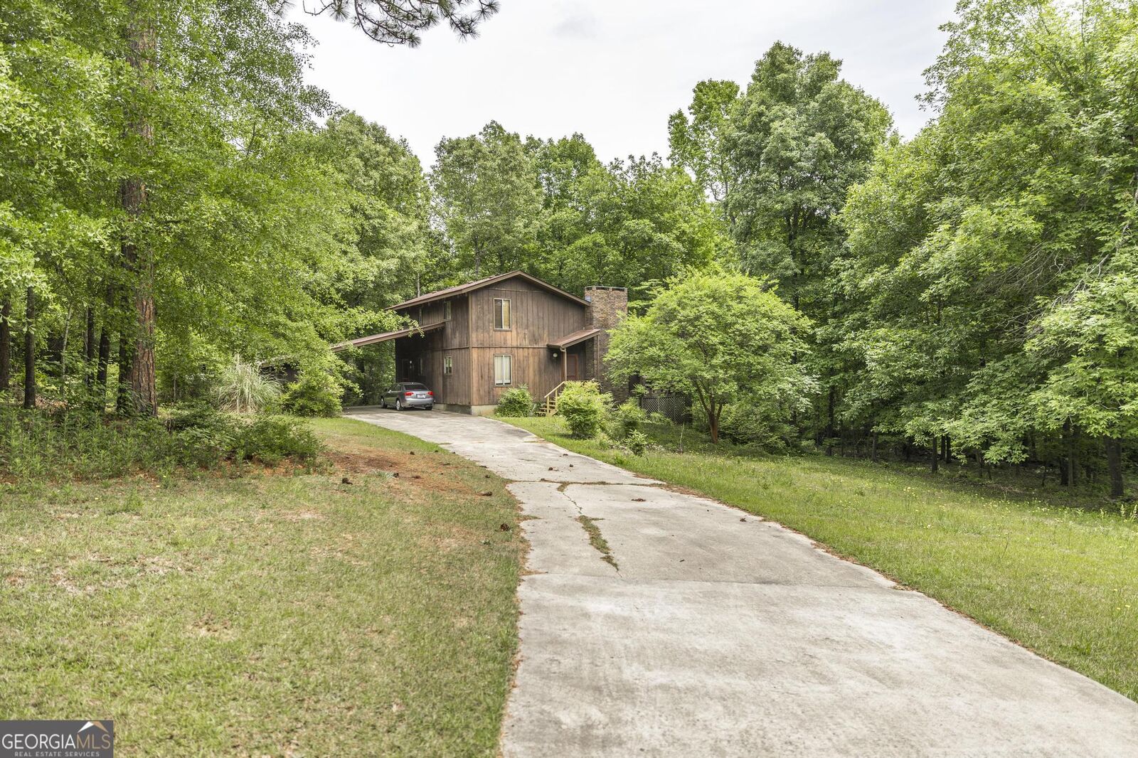 Property Photo:  214 Rio Pinar Drive  GA 31088 
