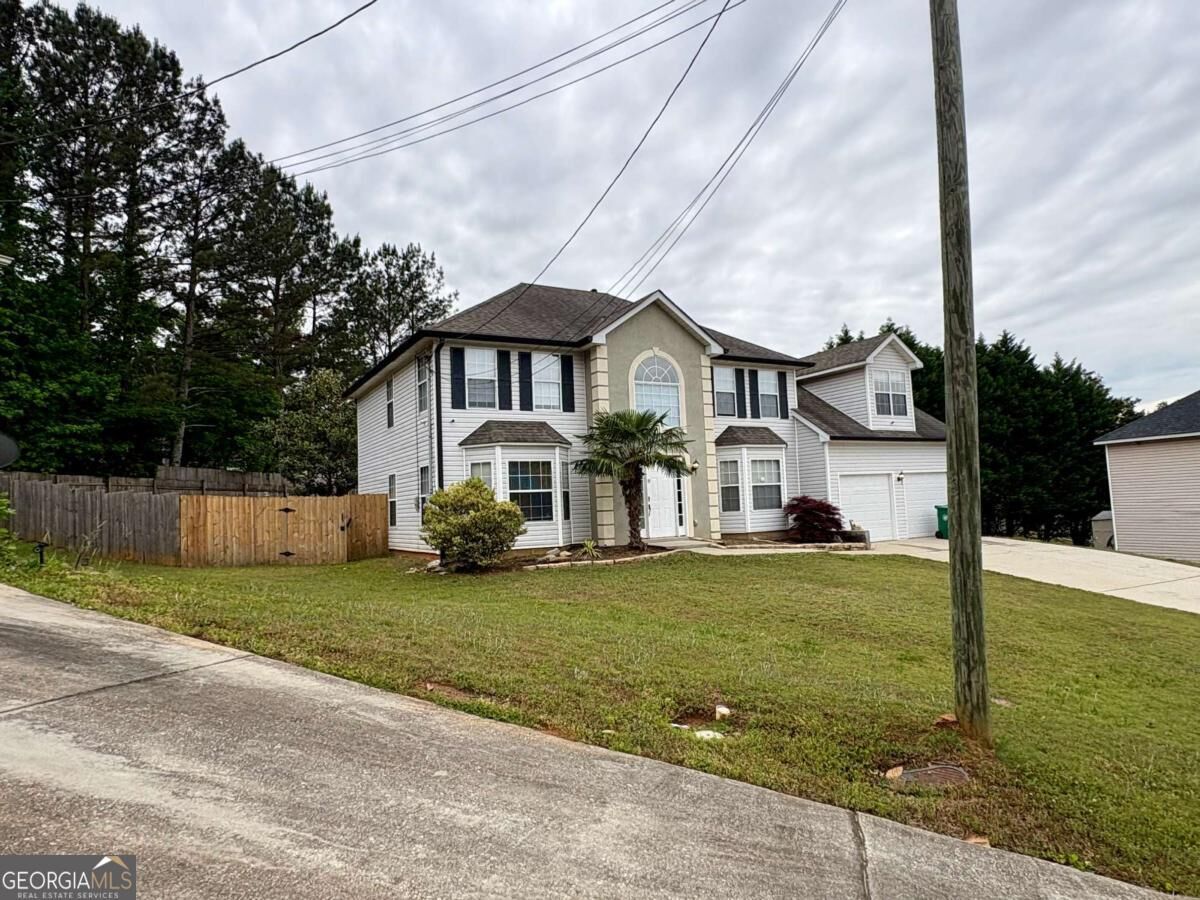 Property Photo: 3511 Poplar Chase Lane GA 30294