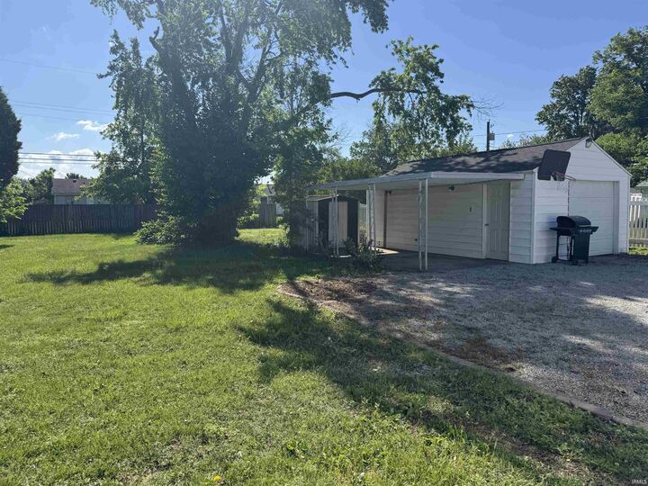 Property Photo:  5709 N Kerth Avenue  IN 47711 