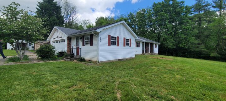 Property Photo:  500 Goggin Lane  KY 40422 