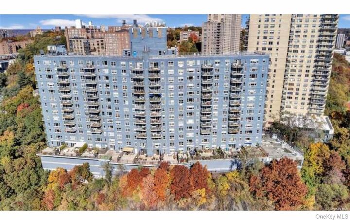 Property Photo:  2400 Johnson Avenue 10F  NY 10463 