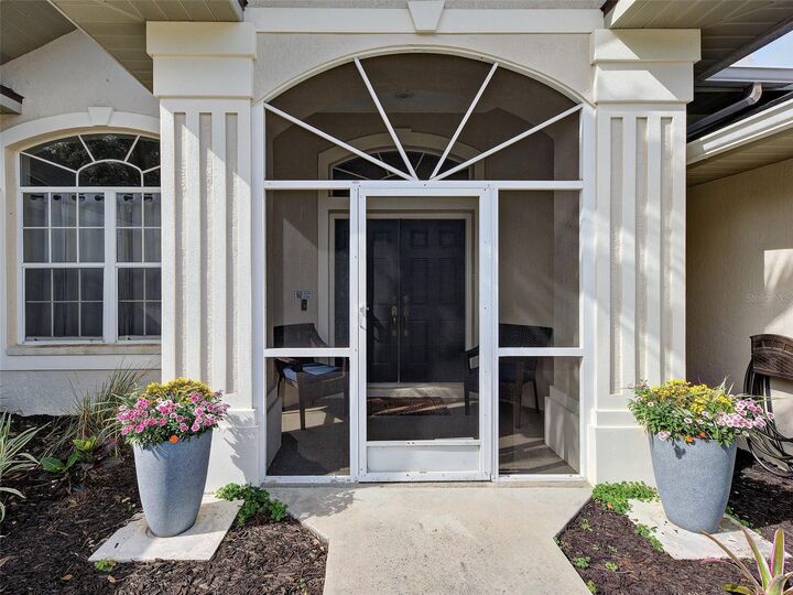Property Photo:  1303 E Gate Drive  FL 34285 