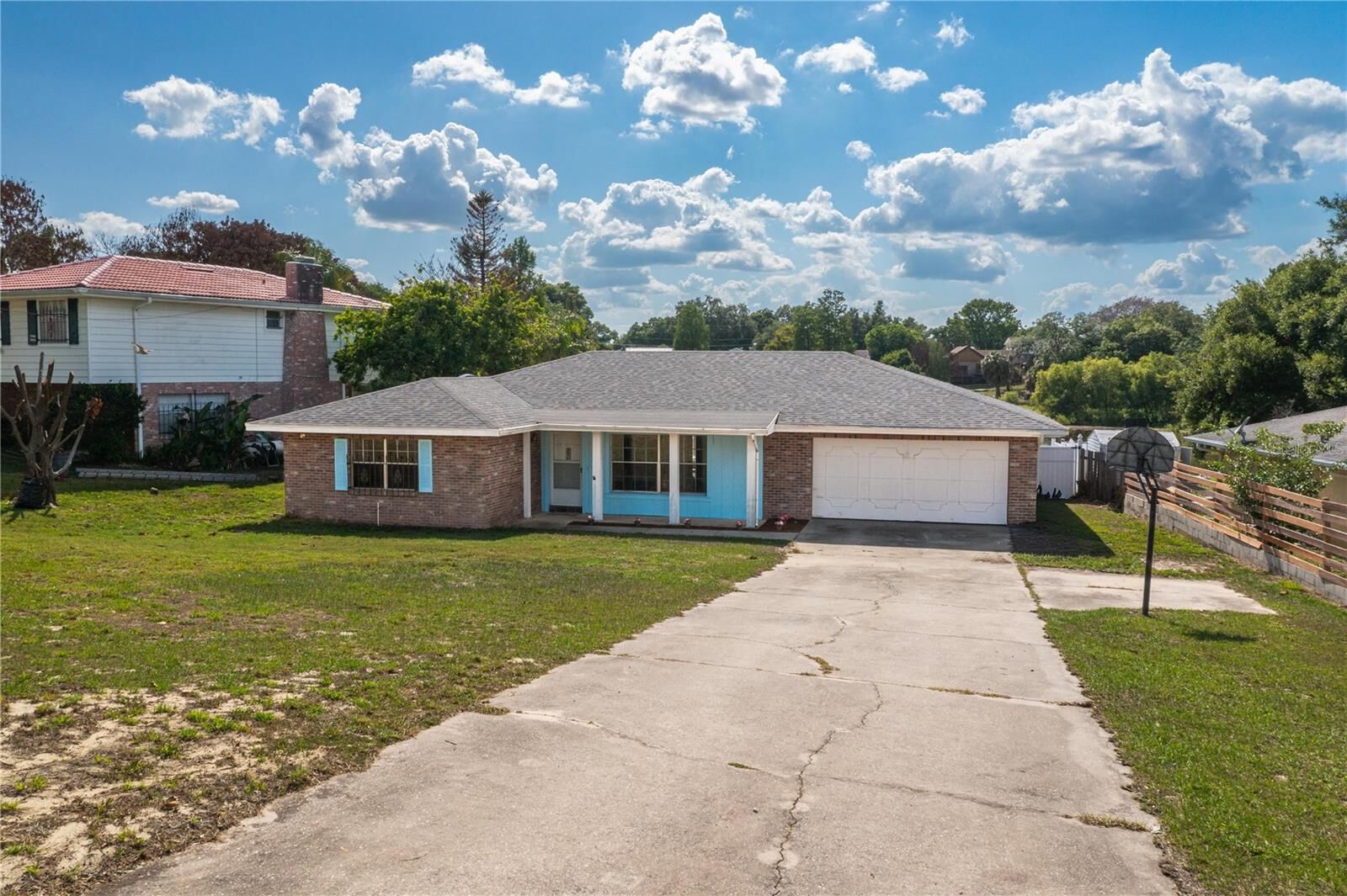 Property Photo: 136 Lake Ring Drive FL 33884