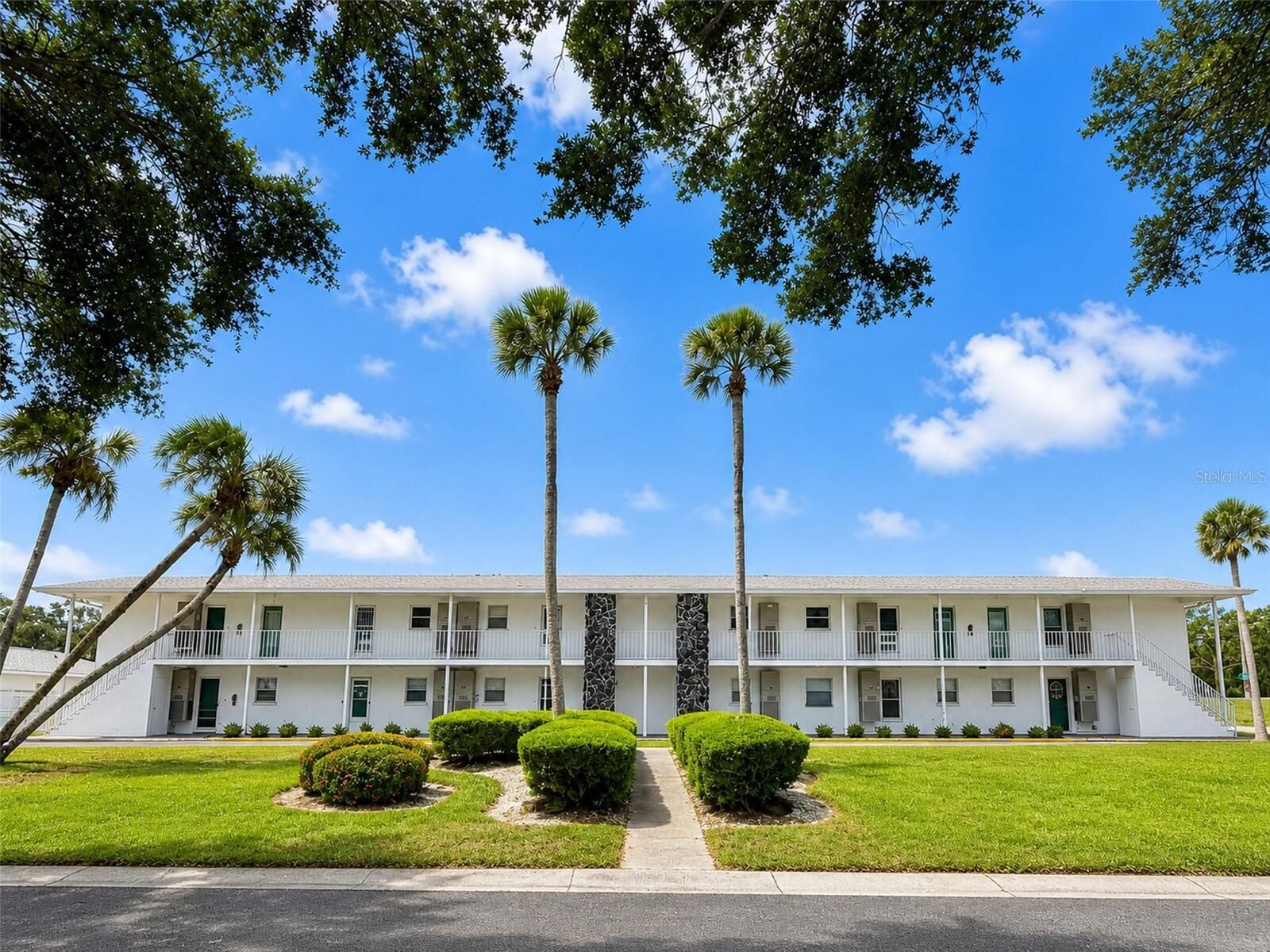 Property Photo:  3900 Roxane Boulevard 11B  FL 34235 