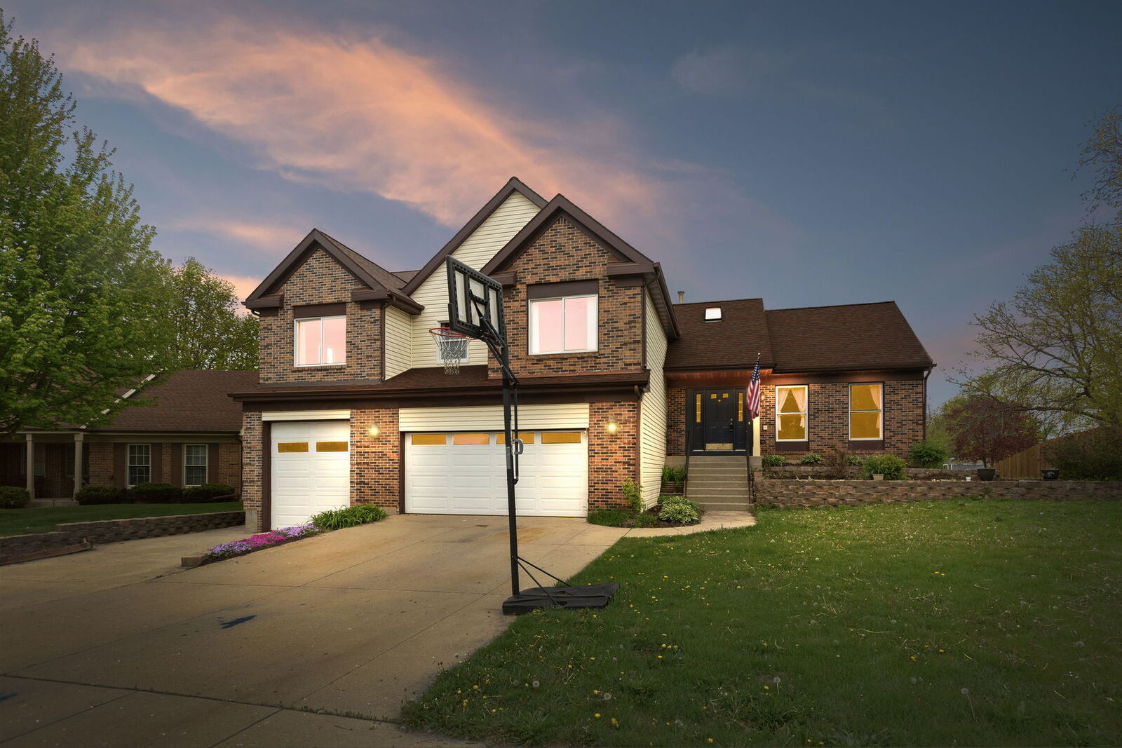 Property Photo:  6 Cambridge Court  IL 60013 