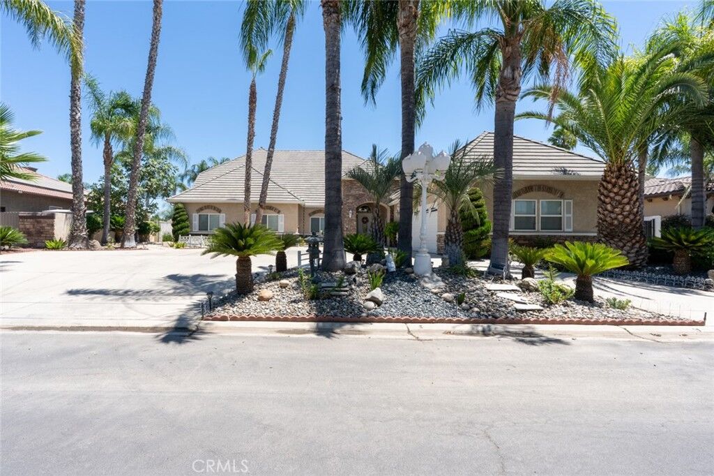 Property Photo:  6663 Desert Springs Street  CA 93610 