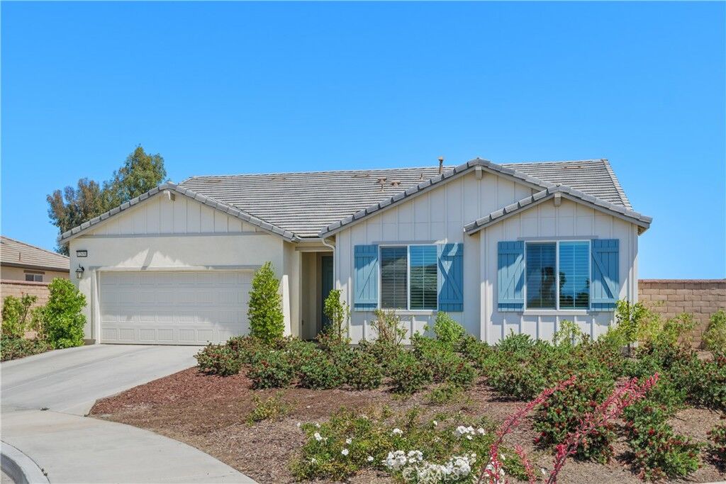Property Photo: 32690 Ascot Hill Circle CA 92595