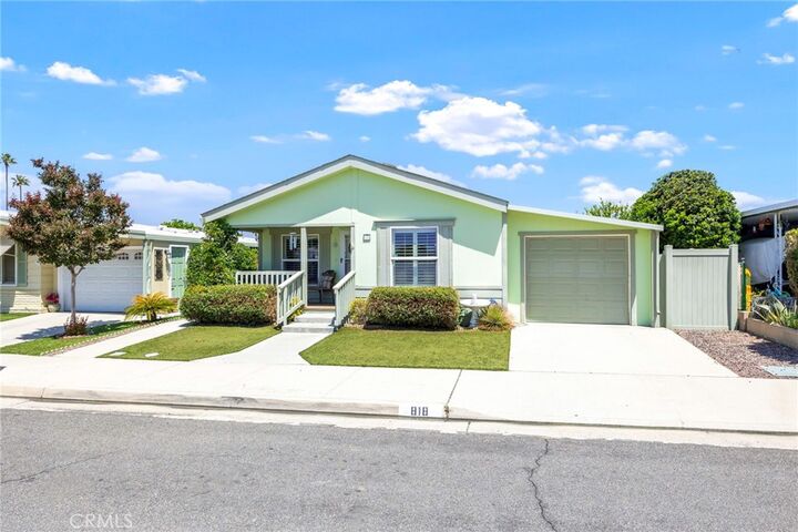Property Photo:  818 Portola  CA 92543 