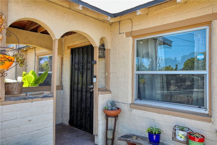 Property Photo:  818 Atlantic City Avenue  CA 93433 
