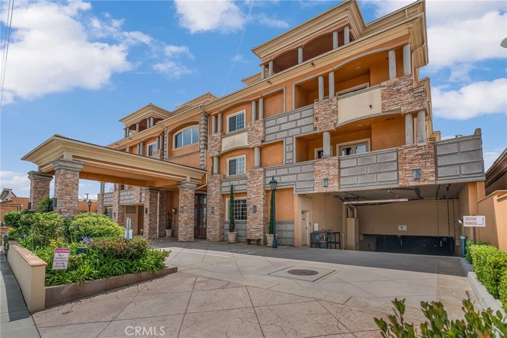 Property Photo:  3970 Sepulveda Boulevard 301  CA 90505 