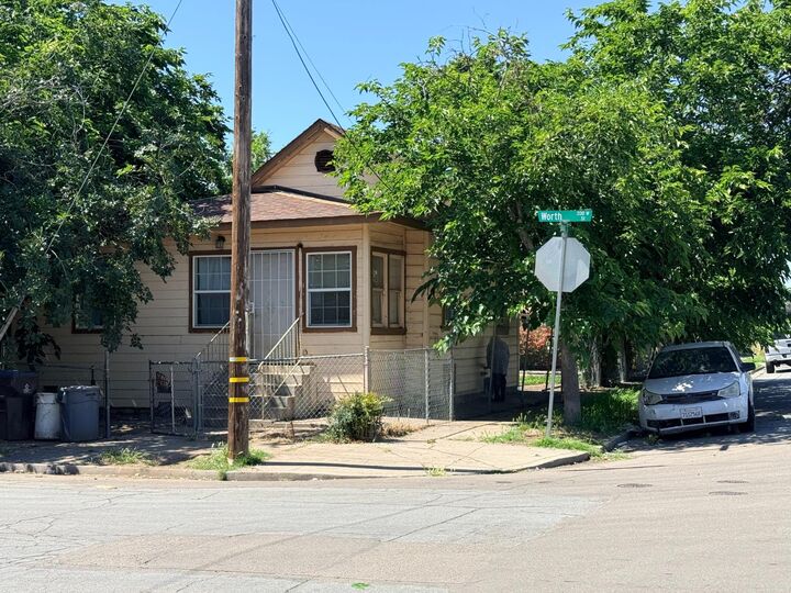 Property Photo: 201 W Worth CA 95206