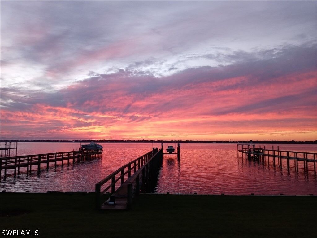Property Photo:  6140 River Shore Court  FL 33917 