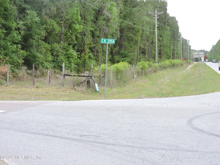 Property Photo:  3725 County Road 315A  FL 32043 