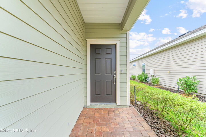 Property Photo:  507 Tynes Boulevard  FL 32068 