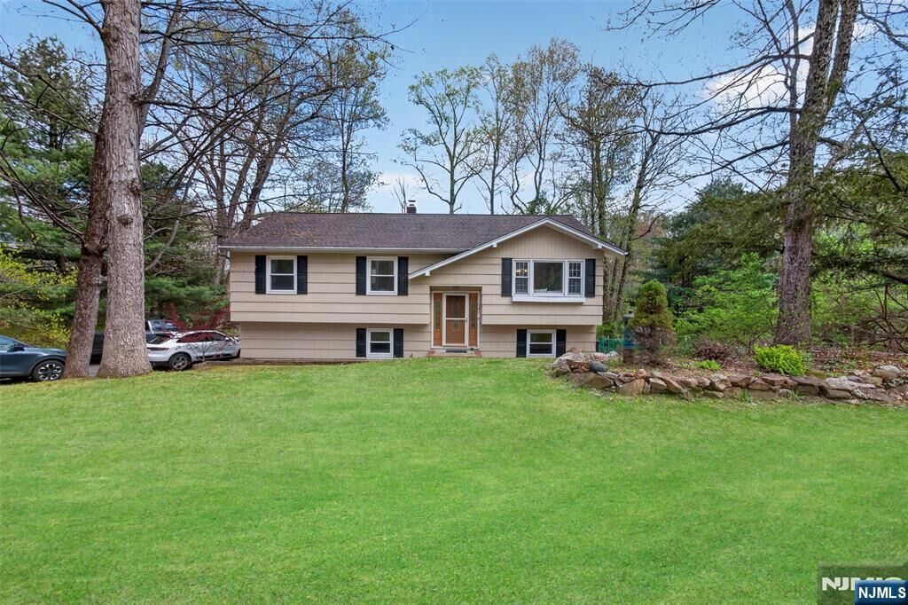 Property Photo:  541 Rockaway Valley Road  NJ 07005 