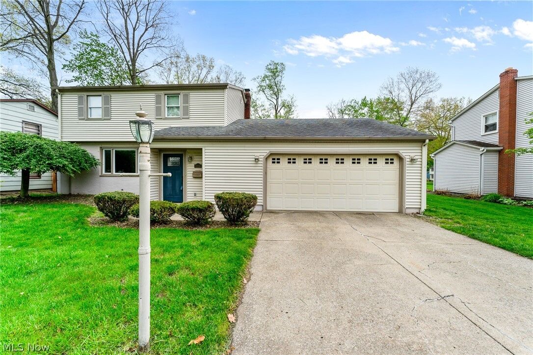 Property Photo: 6259 Appleridge Drive OH 44512