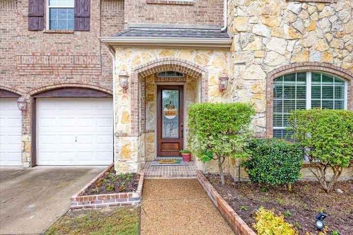 Property Photo:  8405 Sea Pines Place  TX 75072 