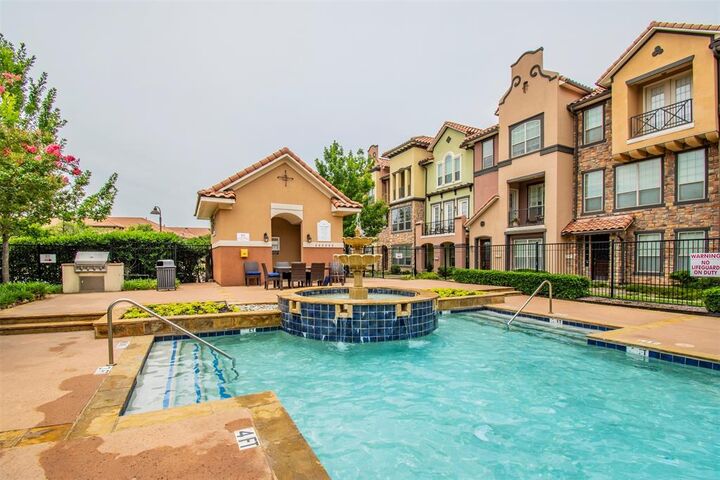 Property Photo:  672 Arbol 21  TX 75039 