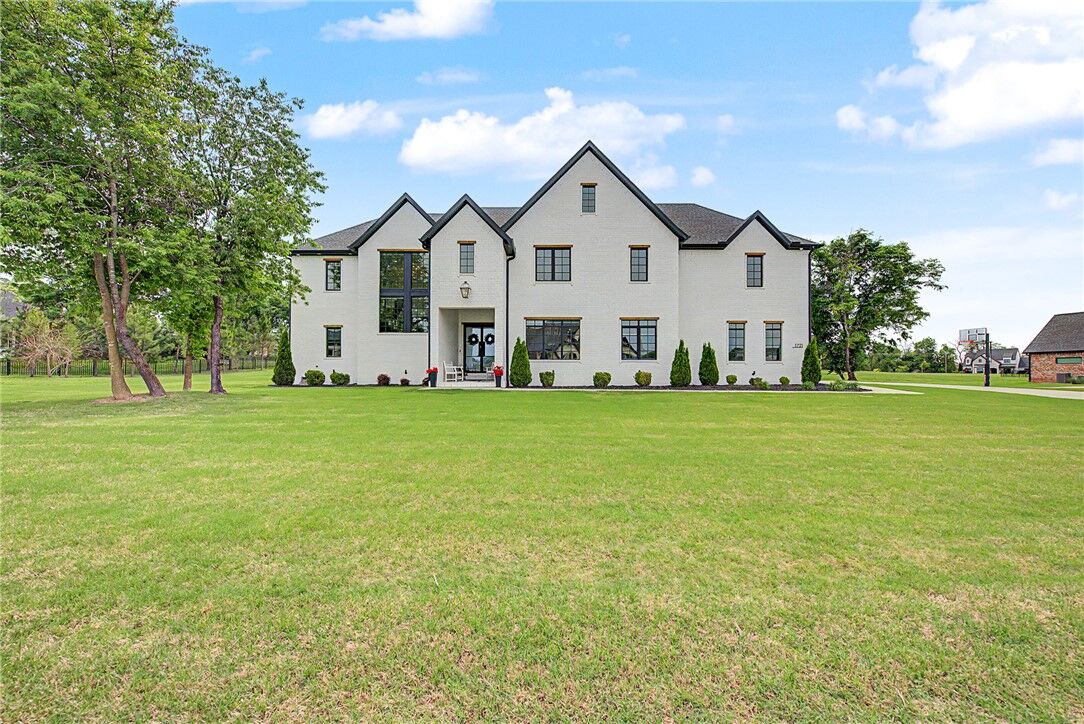 Property Photo:  1721 Westend Avenue  AR 72719 